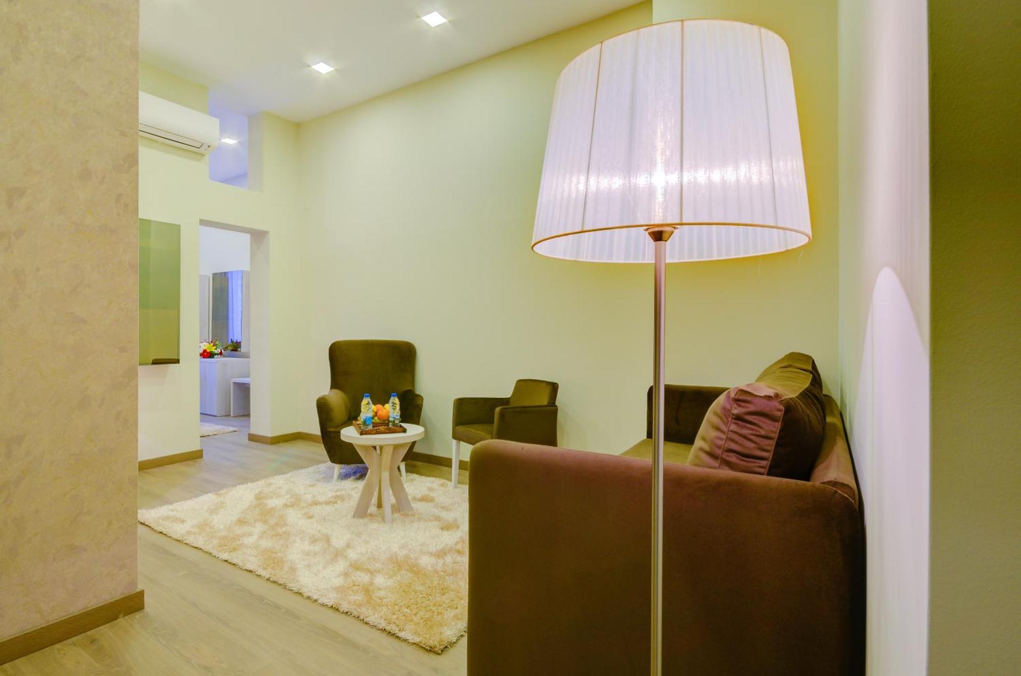 Superior Triple Room,703715929:JPEG